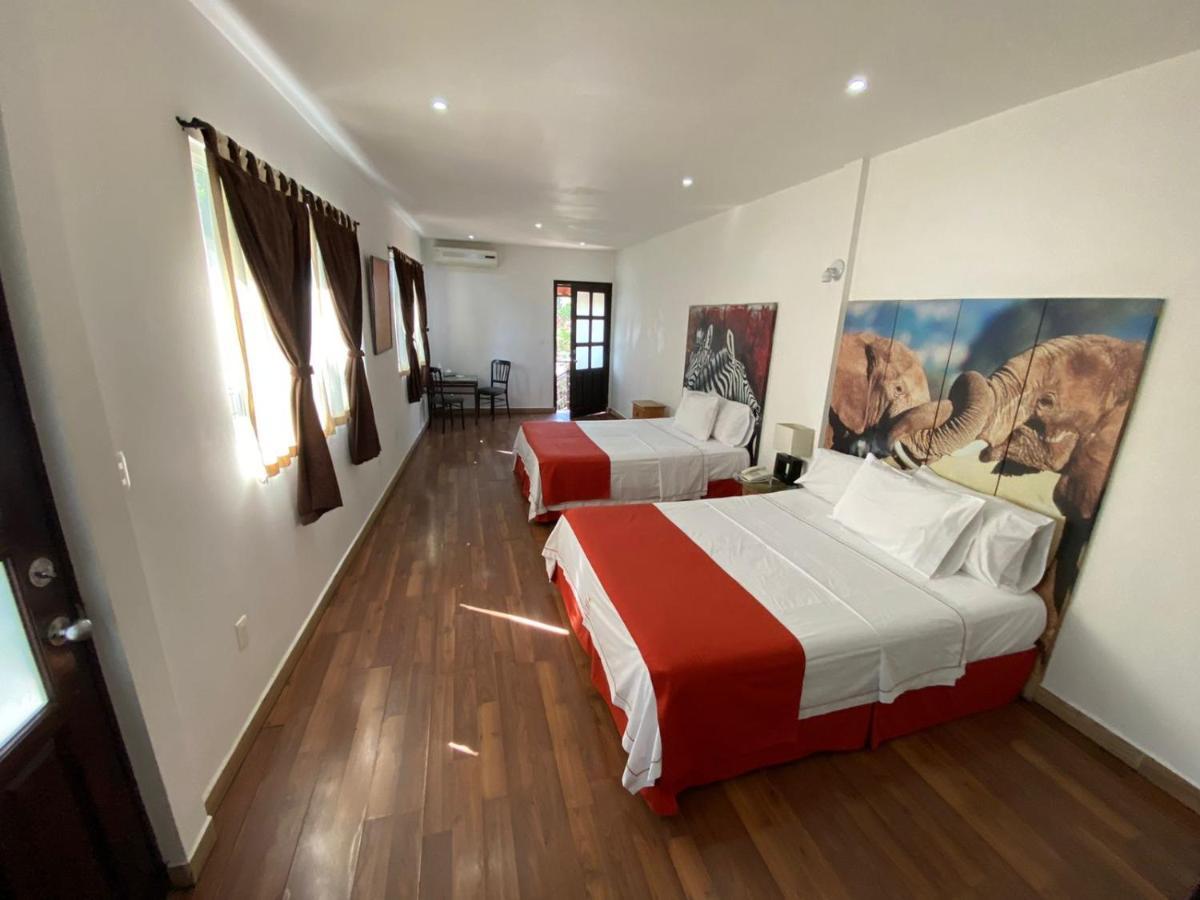 La Joyita Cuernavaca (Adults Only) Hotel Bagian luar foto